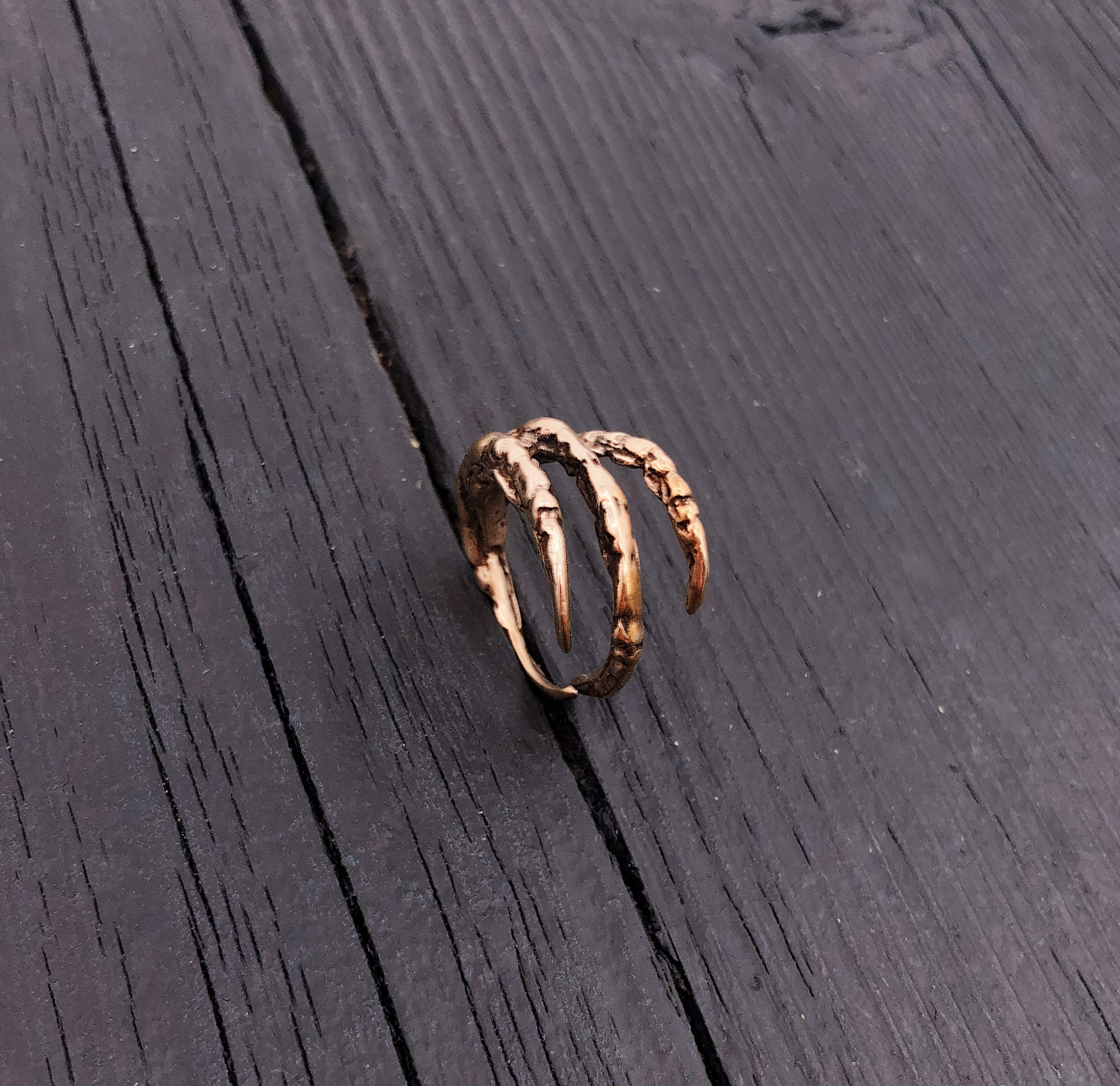Gold ring with three claw designs, elegant craftsmanship | Moon Raven