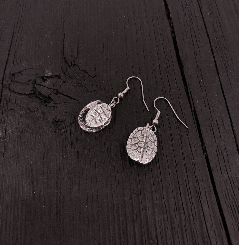 Silver earrings with intricate leaf design | Moon Raven